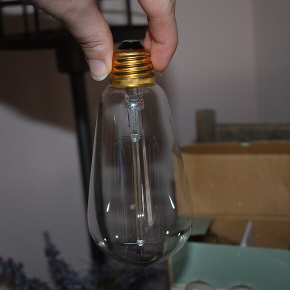 Vintage Style Clear Glass Edison Bulbs 4 Pack Set NIB - Picture 6 of 13